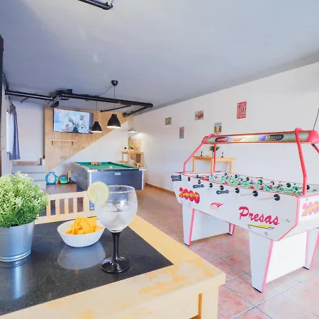 Cubo's La Casa Grande *